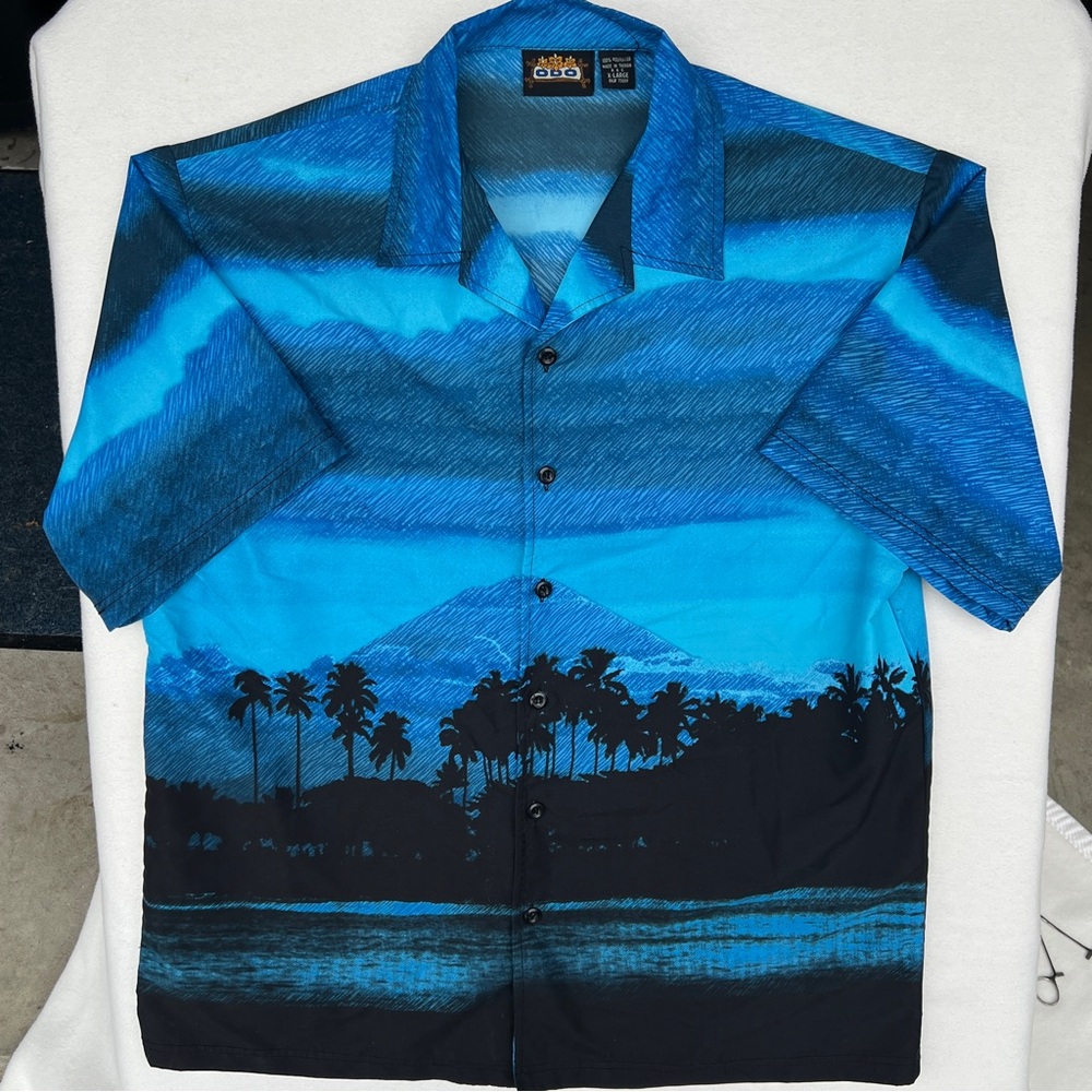 Vintage ODO men's polyester Hawaiian tropical button down SS shirt Taiwan